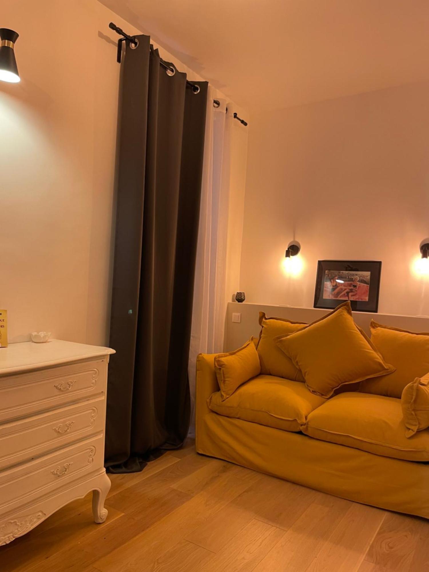 Petite Cosy